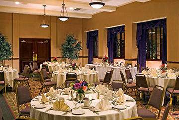 Four Points By Sheraton Boston Logan Airport Hotel